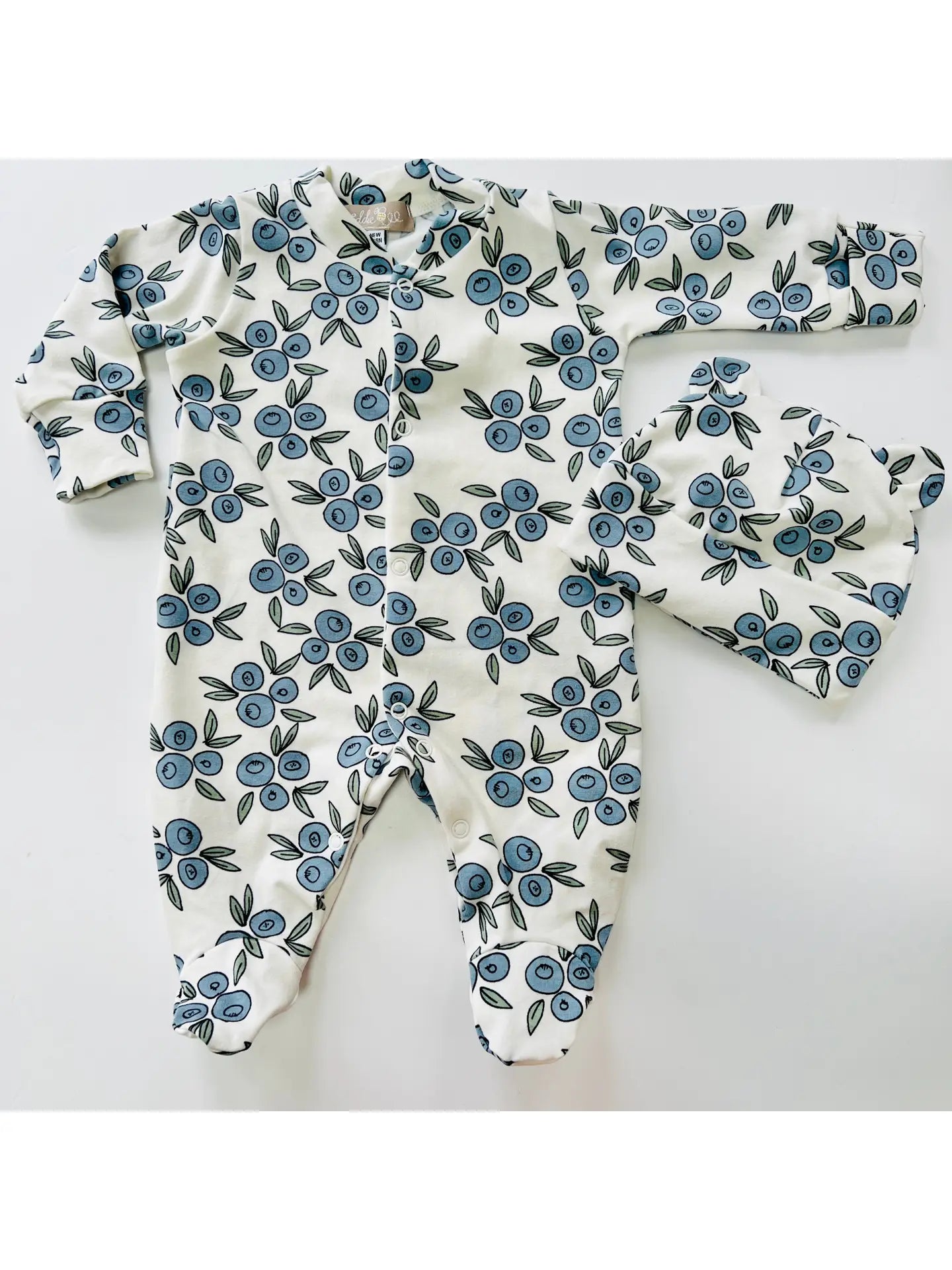 Eddie & Bee Organic Cotton Baby Dribble Bib in Cream "Blueberry" Print.